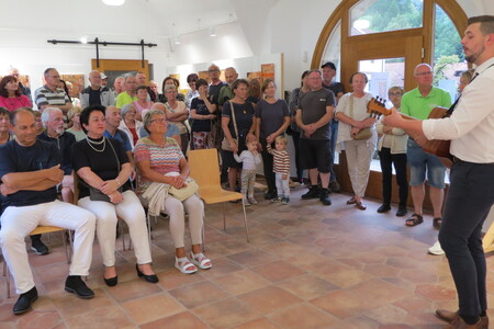 Za glasbeno popestritev je poskrbel nadarjeni domaci glasbenik Marcel Ugovsek